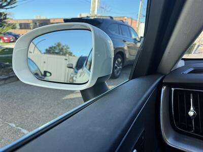 2019 Volvo XC60 T5 Momentum - Photo 23 - College Point, NY 11356