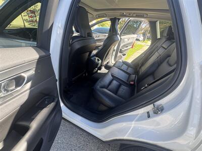 2019 Volvo XC60 T5 Momentum - Photo 13 - College Point, NY 11356