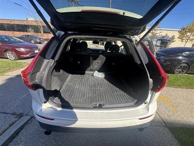 2019 Volvo XC60 T5 Momentum - Photo 12 - College Point, NY 11356
