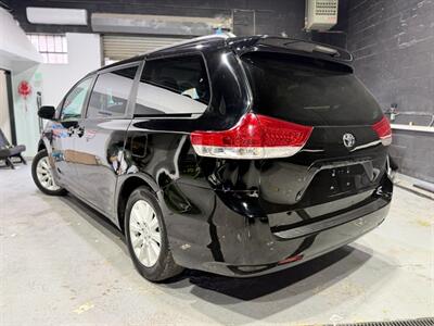 2012 Toyota Sienna XLE 7-Passenger   - Photo 4 - College Point, NY 11356