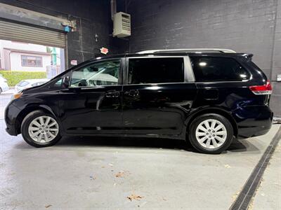 2012 Toyota Sienna XLE 7-Passenger   - Photo 3 - College Point, NY 11356