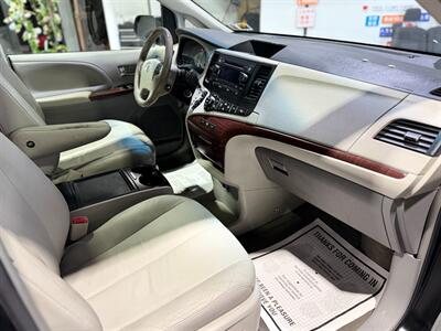 2012 Toyota Sienna XLE 7-Passenger   - Photo 9 - College Point, NY 11356