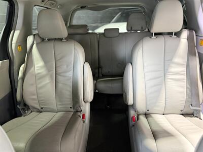 2012 Toyota Sienna XLE 7-Passenger   - Photo 17 - College Point, NY 11356