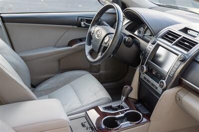 2012 Toyota Camry XLE V6   - Photo 11 - Sacramento, CA 95826