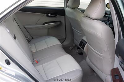 2012 Toyota Camry XLE V6   - Photo 11 - Sacramento, CA 95826