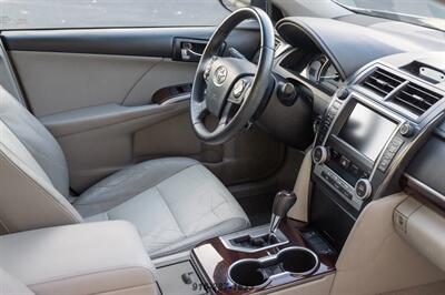 2012 Toyota Camry XLE V6   - Photo 9 - Sacramento, CA 95826