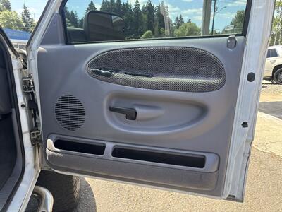 1999 Dodge Ram 2500 Laramie SLT - Photo 12 - Portland, OR 97267
