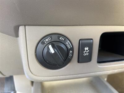 2014 Nissan Frontier SV V6   - Photo 18 - Portland, OR 97267