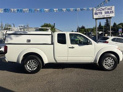 2014 Nissan Frontier SV V6   - Photo 8 - Portland, OR 97267