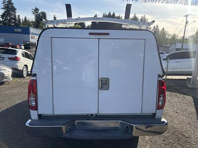 2014 Nissan Frontier SV V6   - Photo 6 - Portland, OR 97267