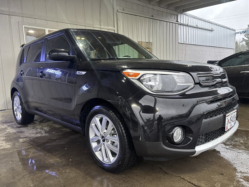 2017 Kia Soul EX   - Photo 1 - Portland, OR 97267