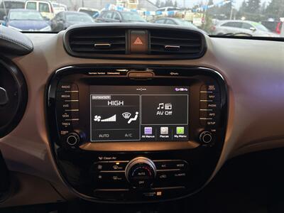 2017 Kia Soul EX   - Photo 22 - Portland, OR 97267