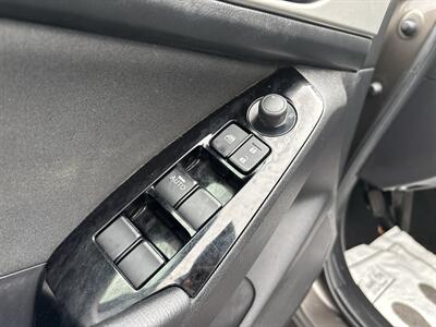 2017 Mazda Mazda3 Sport   - Photo 9 - Portland, OR 97267