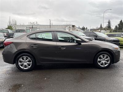 2017 Mazda Mazda3 Sport   - Photo 8 - Portland, OR 97267