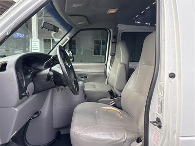 2001 Ford E-350 SD - Photo 10 - Portland, OR 97267