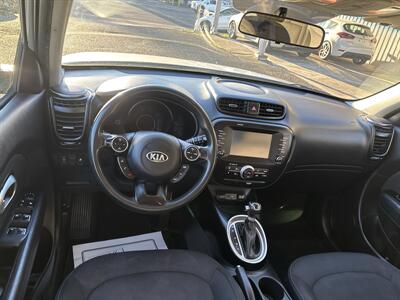 2018 Kia Soul +   - Photo 15 - Portland, OR 97267