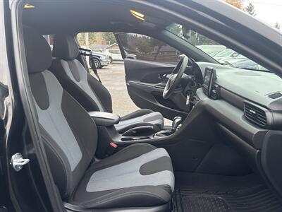 2019 Hyundai VELOSTER 2.0L   - Photo 12 - Portland, OR 97267