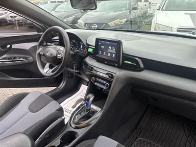 2019 Hyundai VELOSTER 2.0L   - Photo 13 - Portland, OR 97267