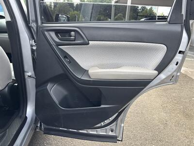 2018 Subaru Forester 2.5i - Photo 16 - Portland, OR 97267