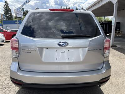 2018 Subaru Forester 2.5i - Photo 6 - Portland, OR 97267