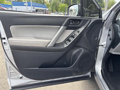 2018 Subaru Forester 2.5i - Photo 9 - Portland, OR 97267