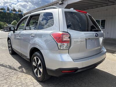 2018 Subaru Forester 2.5i - Photo 5 - Portland, OR 97267