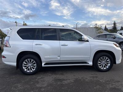 2016 Lexus GX 460 - Photo 8 - Portland, OR 97267