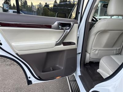 2016 Lexus GX 460 - Photo 12 - Portland, OR 97267