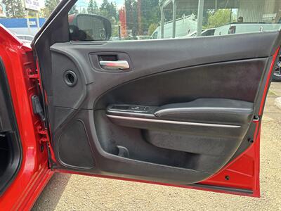 2020 Dodge Charger SXT   - Photo 15 - Portland, OR 97267