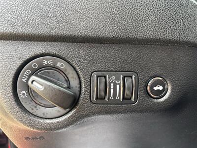 2020 Dodge Charger SXT   - Photo 18 - Portland, OR 97267