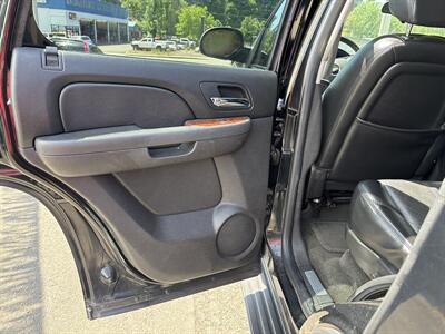 2007 Chevrolet Tahoe LT - Photo 12 - Portland, OR 97267