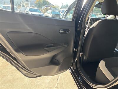 2021 Nissan Versa SV   - Photo 12 - Portland, OR 97267