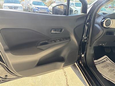 2021 Nissan Versa SV   - Photo 9 - Portland, OR 97267