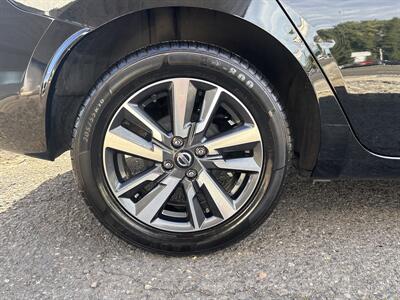 2021 Nissan Versa SV   - Photo 24 - Portland, OR 97267