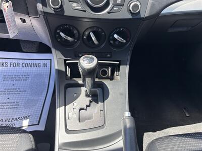 2012 Mazda Mazda3 i Touring - Photo 21 - Portland, OR 97267