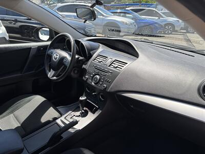 2012 Mazda Mazda3 i Touring - Photo 19 - Portland, OR 97267