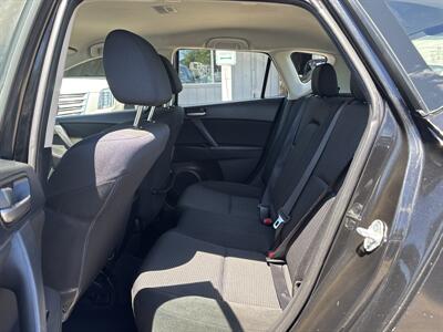 2012 Mazda Mazda3 i Touring - Photo 13 - Portland, OR 97267
