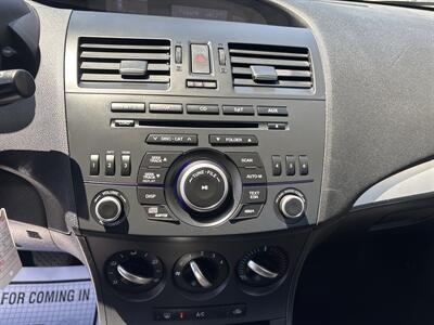 2012 Mazda Mazda3 i Touring - Photo 20 - Portland, OR 97267