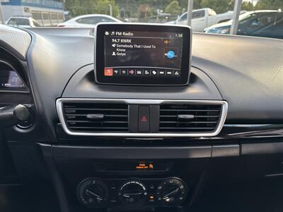 2015 Mazda Mazda3 i Sport   - Photo 18 - Portland, OR 97267