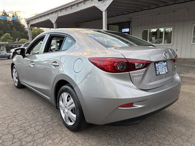 2015 Mazda Mazda3 i Sport   - Photo 5 - Portland, OR 97267
