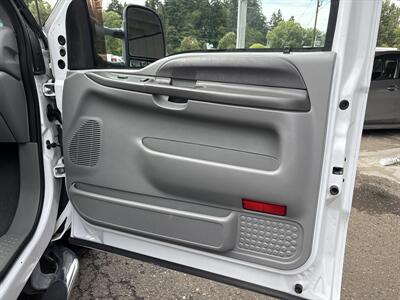 2002 Ford F-350 Super Duty XLT - Photo 16 - Portland, OR 97267