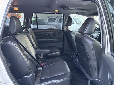 2017 Honda Pilot Elite   - Photo 17 - Portland, OR 97267