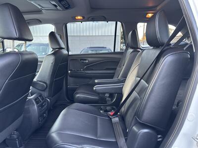 2017 Honda Pilot Elite   - Photo 12 - Portland, OR 97267