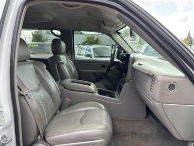 2005 Chevrolet Silverado 3500 LT - Photo 18 - Portland, OR 97267