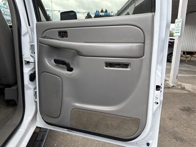 2005 Chevrolet Silverado 3500 LT - Photo 15 - Portland, OR 97267