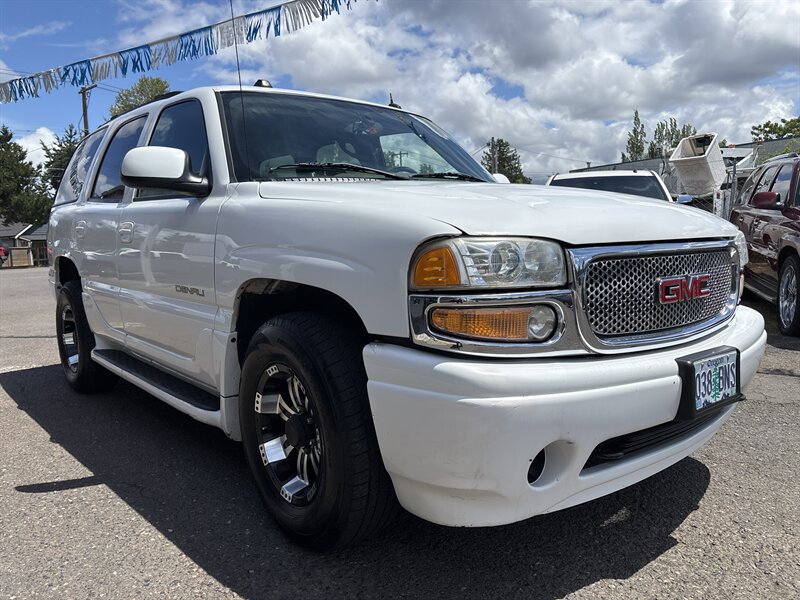 2004 GMC Yukon Denali  