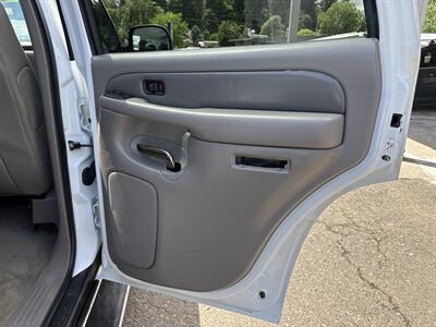 2004 GMC Yukon Denali - Photo 17 - Portland, OR 97267