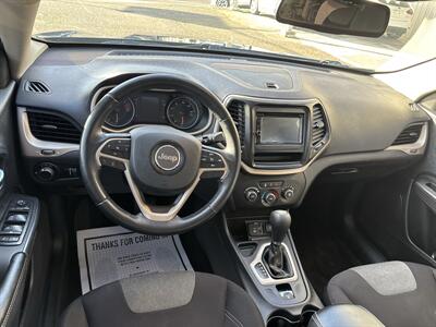 2017 Jeep Cherokee Sport   - Photo 15 - Portland, OR 97267