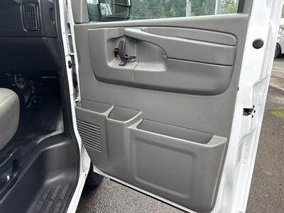 2014 Chevrolet Express 1500   - Photo 17 - Portland, OR 97267