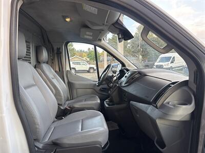 2017 Ford Transit 150   - Photo 17 - Portland, OR 97267